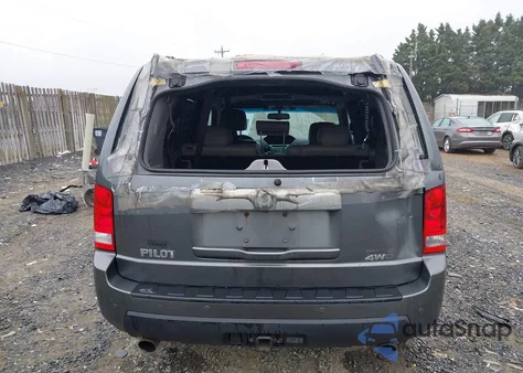 2011 Honda Pilot Touring z USA, uszkodzony, nr VIN 5FNYF4H92BB035672